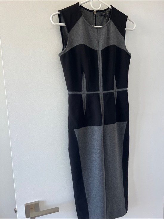 BCBGMaxAzria Dresses & Skirts - BCBGMaxAzria Black and Gray Panelled Midi Dress